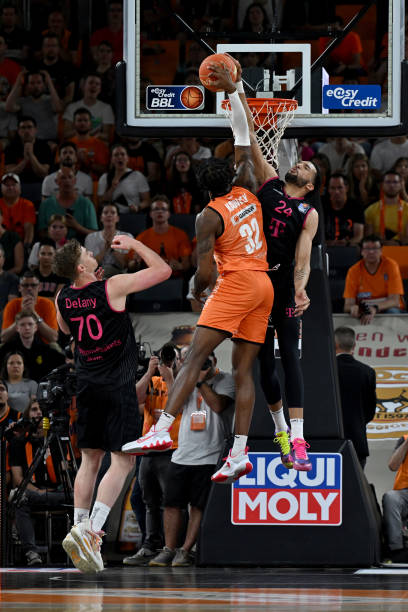 碑让人们再 碑让人们再