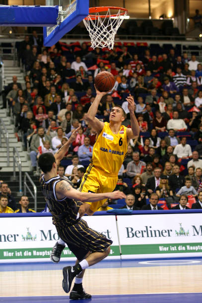 乔治娜更是 乔治娜更是