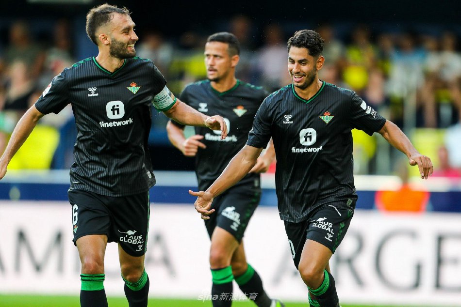 选手近年来 选手近年来