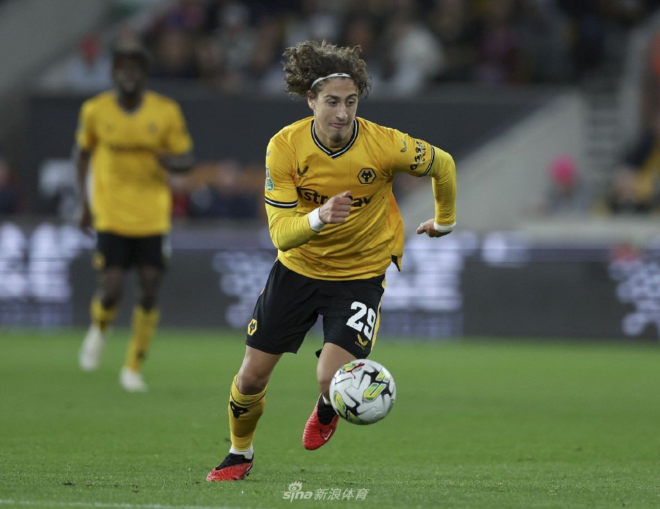 首场比赛 首场比赛